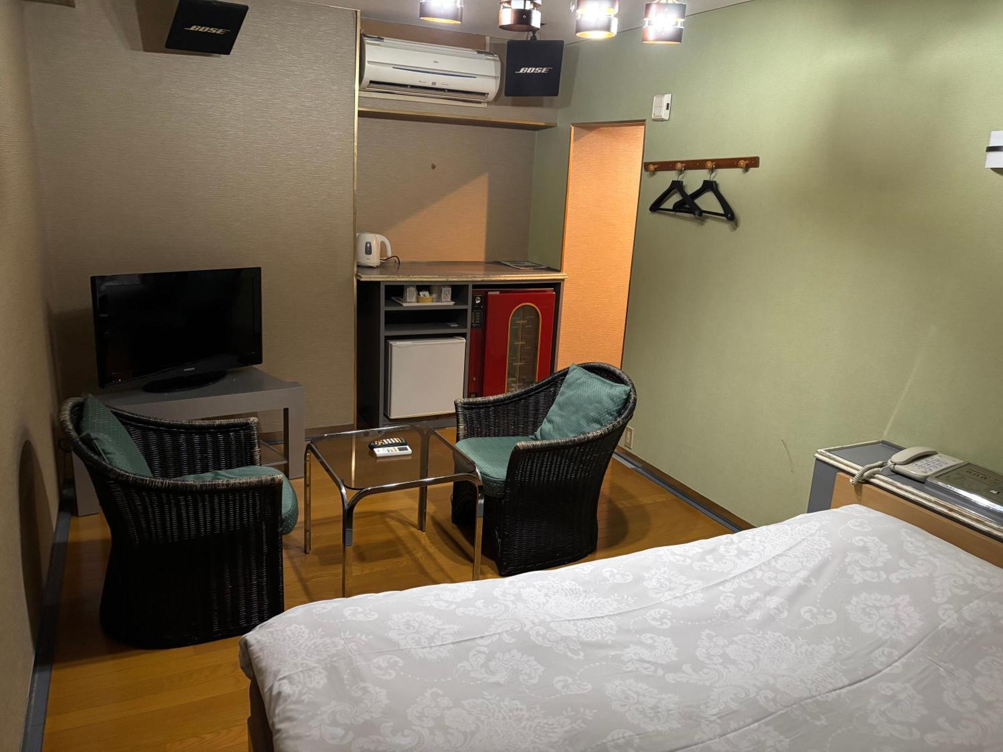 City Hotel Dolphin Tokyo Bagian luar foto