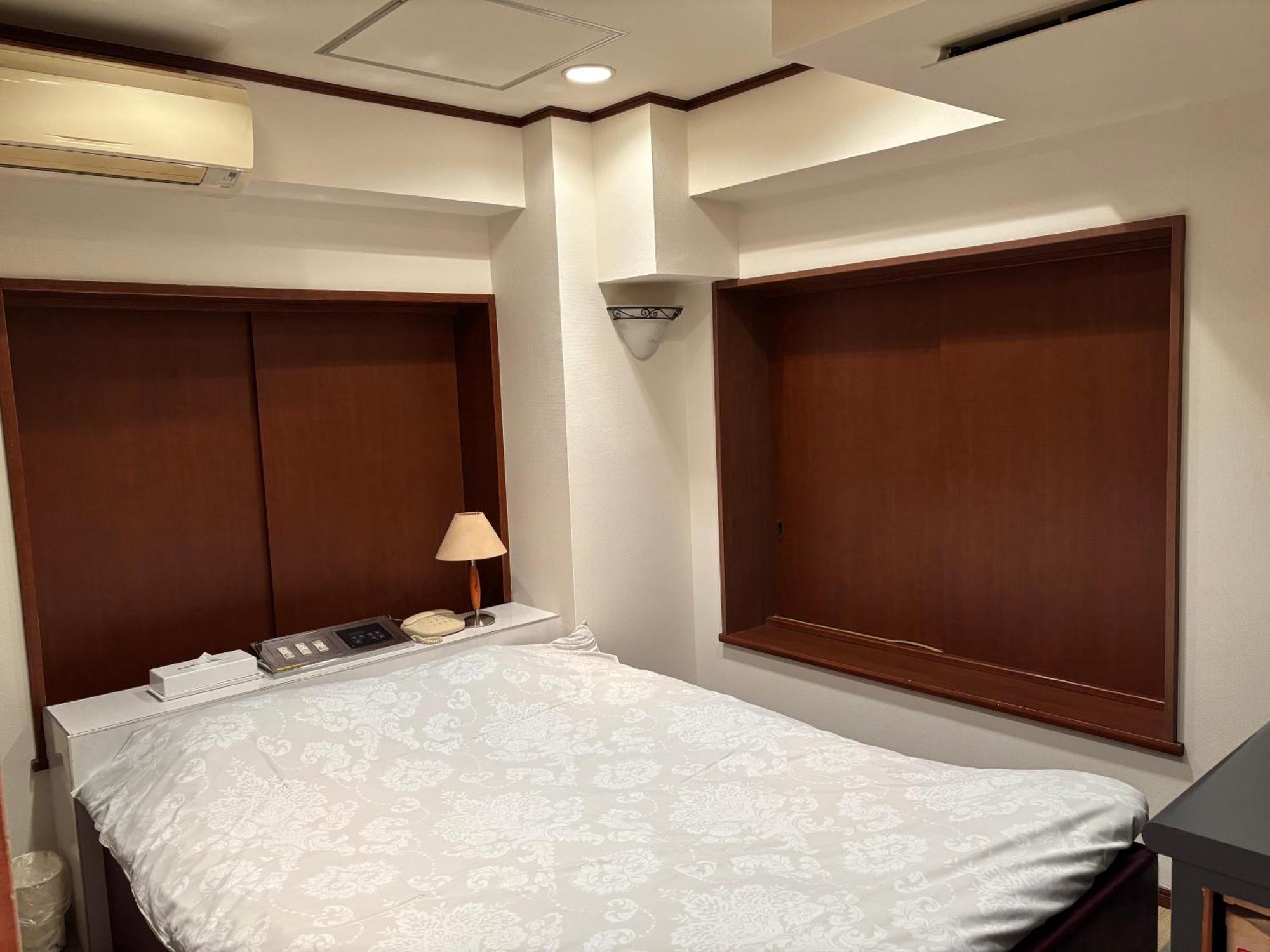 City Hotel Dolphin Tokyo Bagian luar foto
